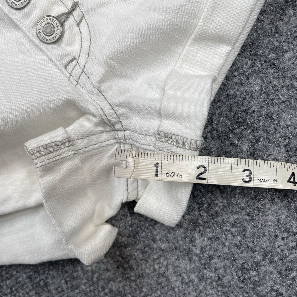 Free People We The Free Romeo Shorts Size 27 Roll Cuff Button Fly White Denim - Picture 8 of 9